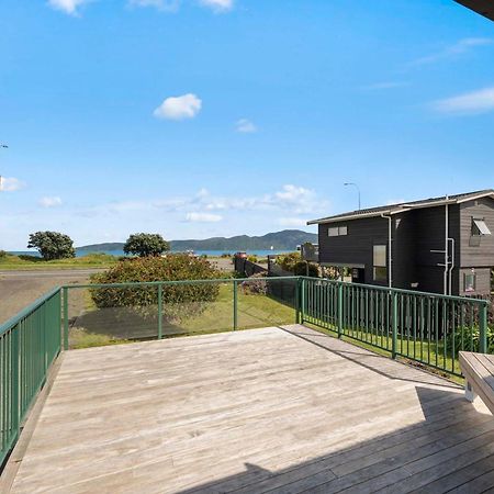 The Green Trout - Paraparaumu Beach Holiday Home Экстерьер фото